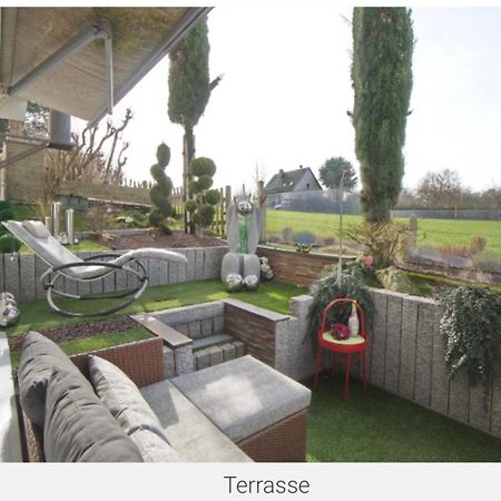 Beste Lage In Bochum Sehr Hochwertige, Individuelle Wohnung Als Hotelalternative Mit Suedterrasse, Pkw-Stellplatz, Wallbox U.V.M. Exterior foto